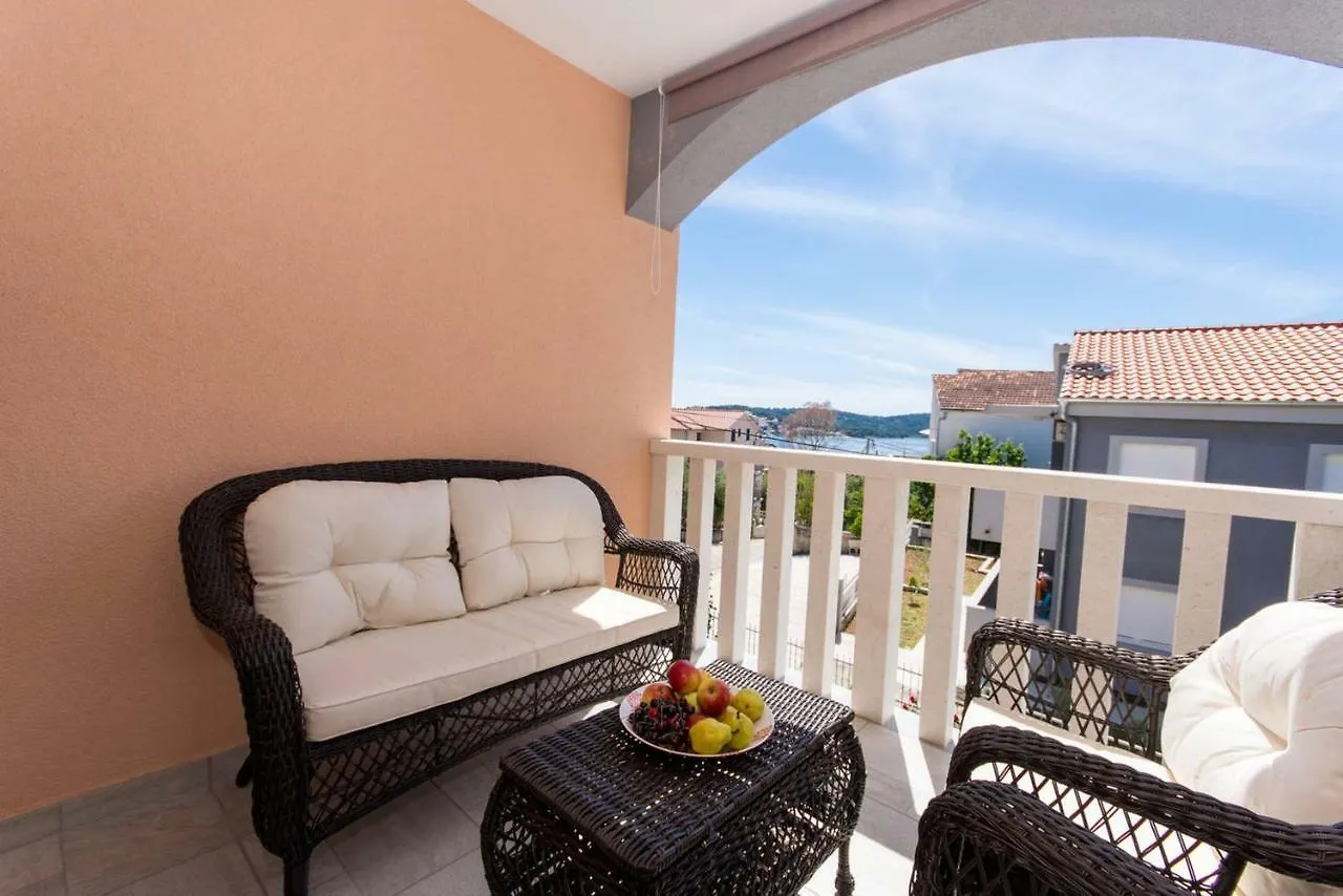 Villa Bozana Trogir 0*,