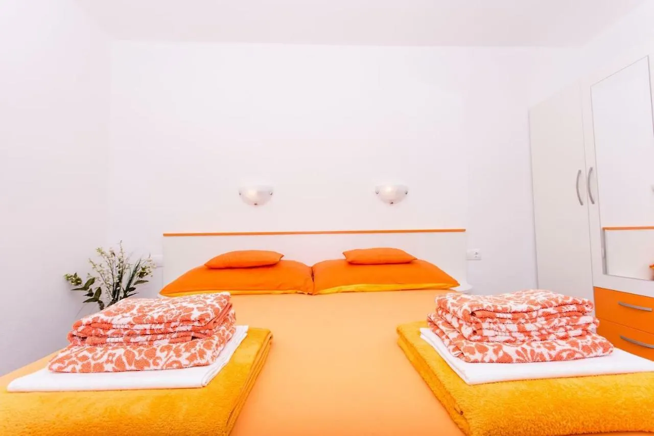 Villa Bozana Trogir 0*,